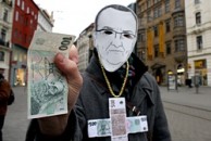 Přestaň škrtat Kalousku, vyzývají světoví finančníci z MMF