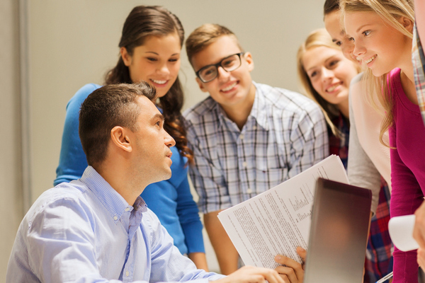 trida studenti skola dospeli